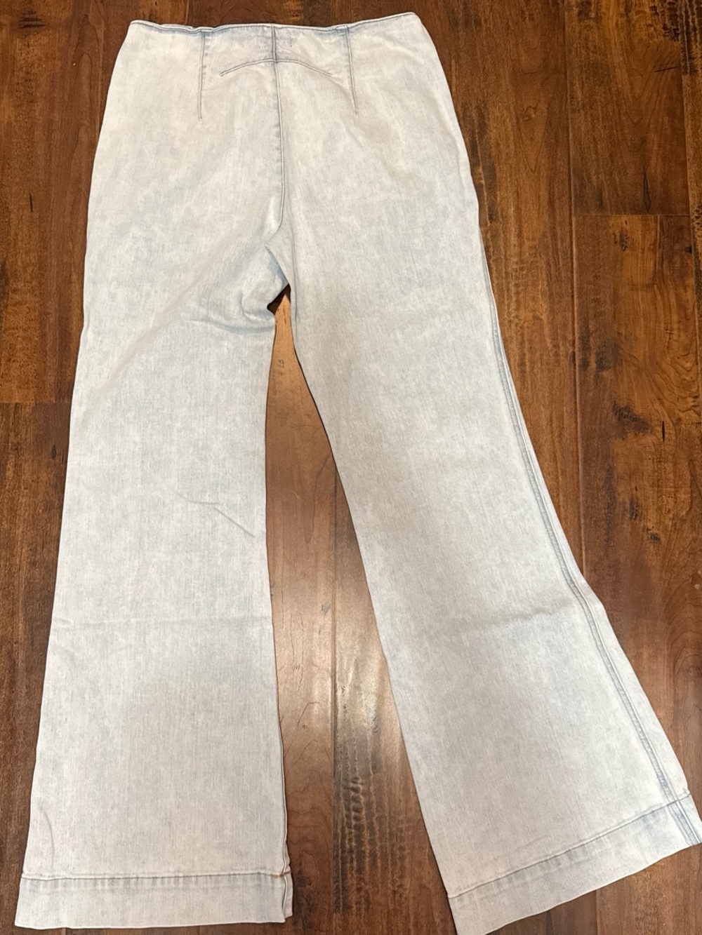 Express Light Wash Wide Leg Jeans
